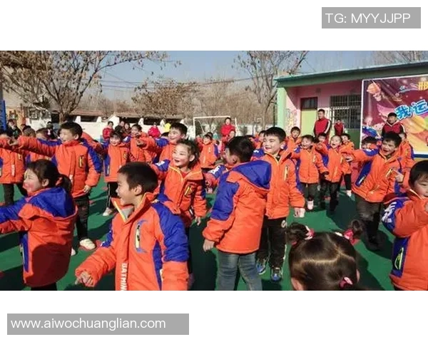 足球明星携手中国品牌共创广告新篇章展现文化融合与运动激情